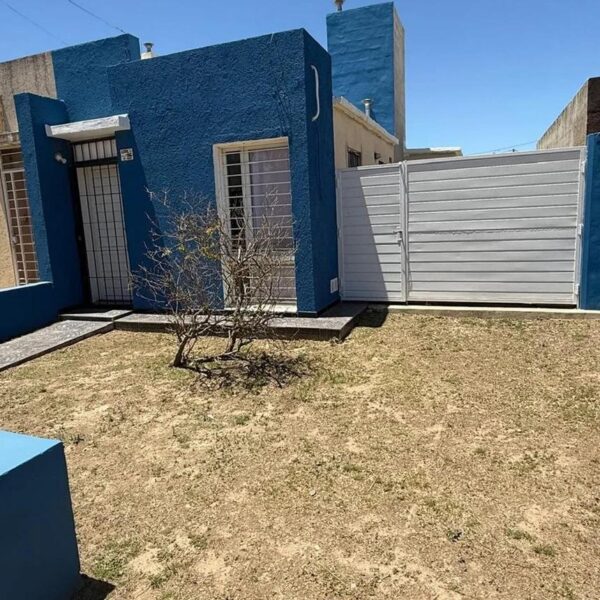 VENTA - CASA 2 DORM. CANCELADA - B° CARRARA DE HORIZONTE.